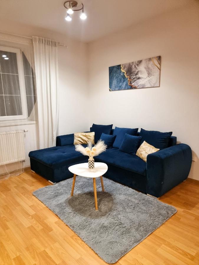 Modern & Cozy Apartment Near Hockey & Football Arena Bratislava Eksteriør bilde